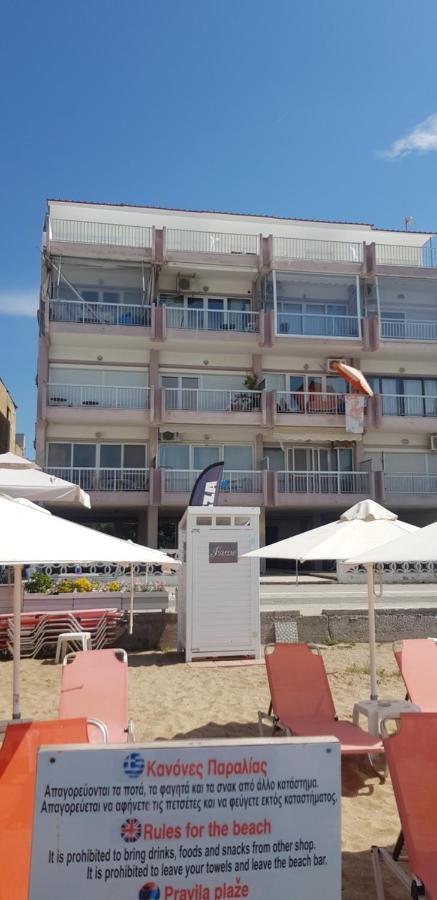 Breeze Apartments Peraía エクステリア 写真